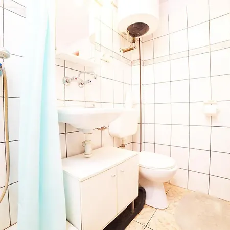 Comfy Close To The Centre Apartment